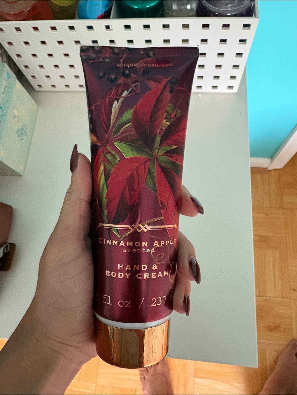 RARE Bath & Body Works Cinnamon Apple Hand & Body Cream - Red